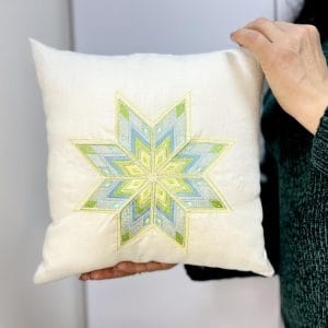 Вишита подушка оберіг Алатир льон 31×31 см духовна сила і затишок оселі