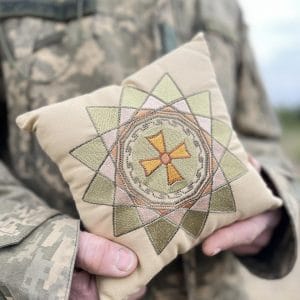 Подушка оберіг для військових Зірка Ерцгамми