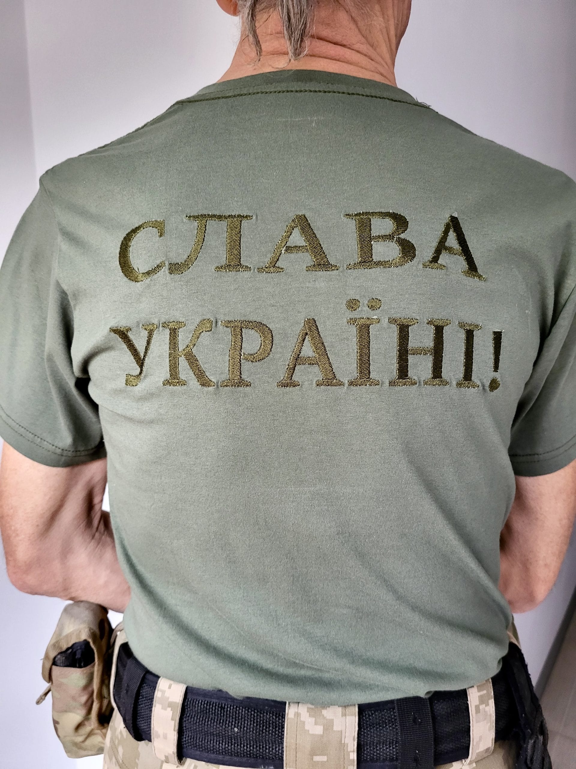 Футболка-оберіг Tiferet-NF з вишитим символом Валькірія зелена задня сторона