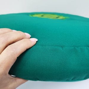 Подушка для медитації Анахата крупним планом, зелений колір — Tiferet NF
